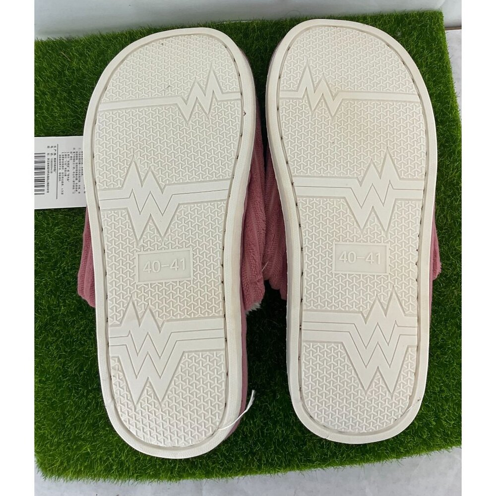 NEW PINK  Plush Lined Slippers Open Toe Design Size  medium Cozy Indoor House Sh - Picture 4 of 4